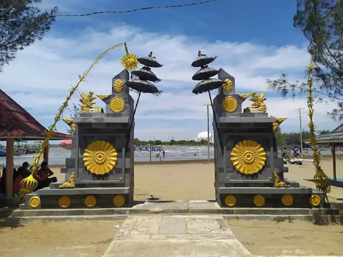 pantai hits di indramayu