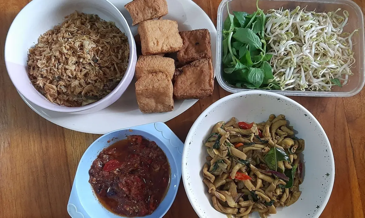 nasi kasreng luragung kuningan