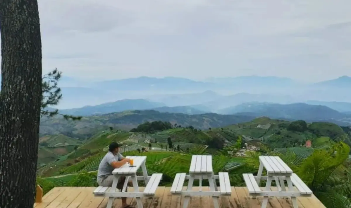 paket wisata 2 hari 1 malam di majalengka