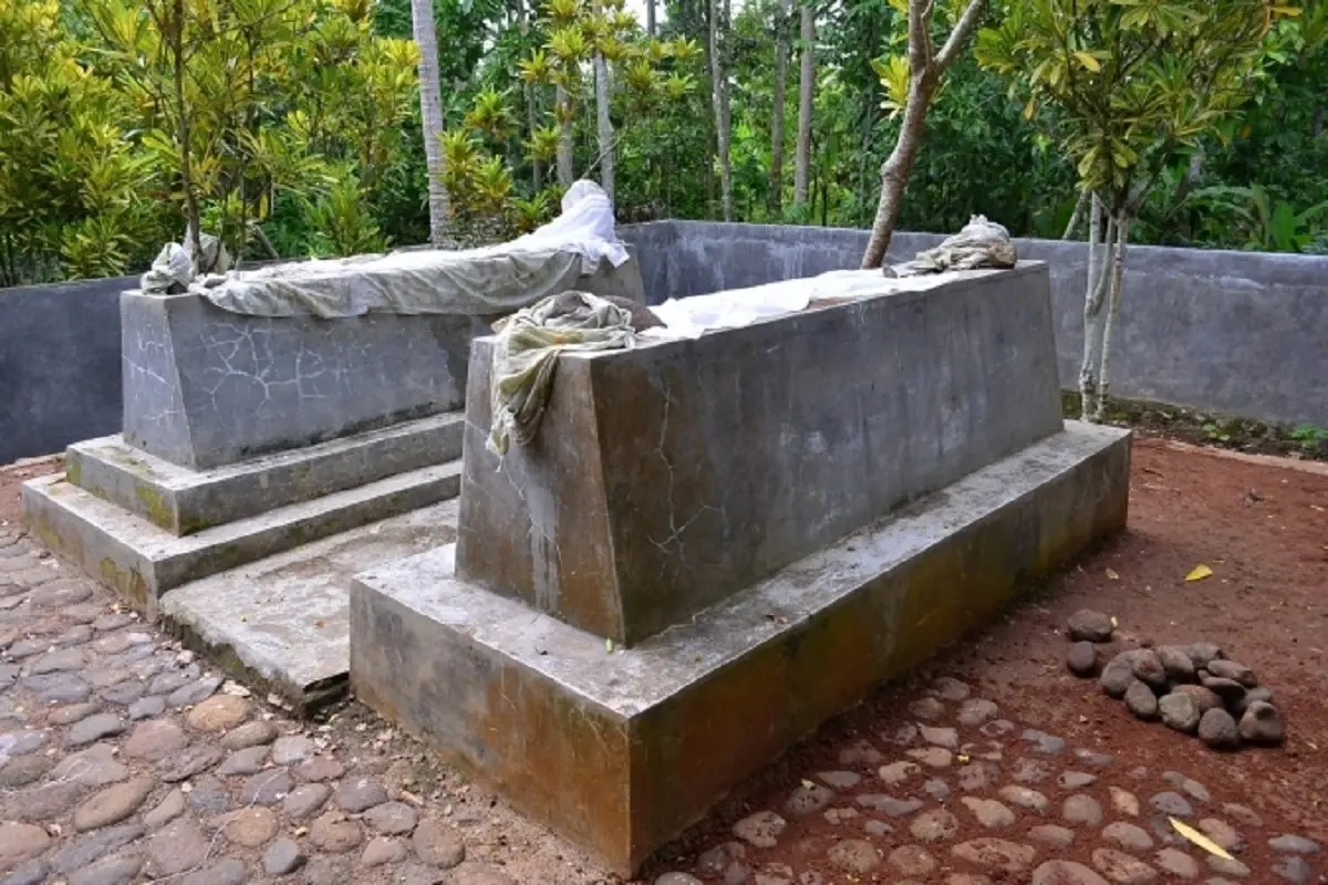 sunan gunung jati ratu sinar alam