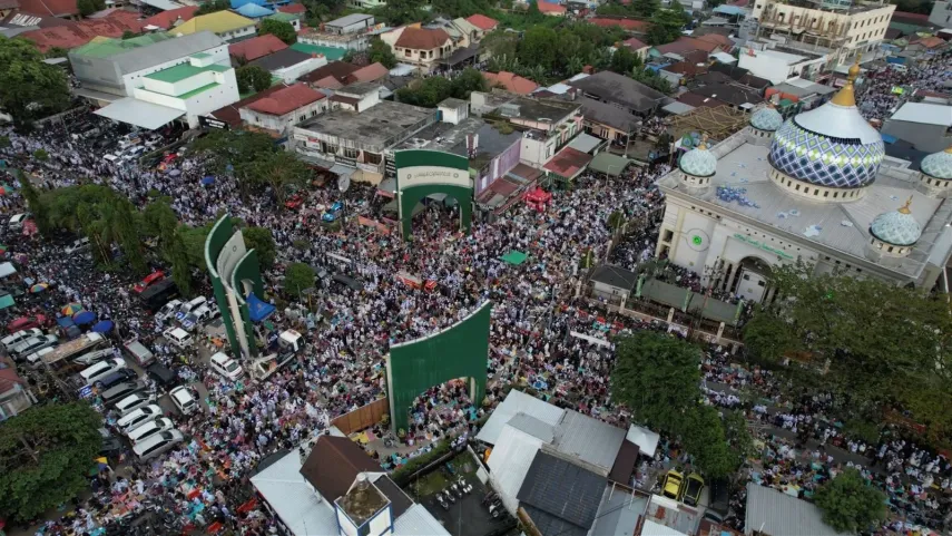 Kalender Masehi Kemenag menunjukkan bahwa 5 Rajab 1447 H jatuh pada 25 Desember 2025. Hal yang sama berlaku untuk Haul Guru Sekumpul 2026. Foto: Kalsel Daily - mimbarjumat.com