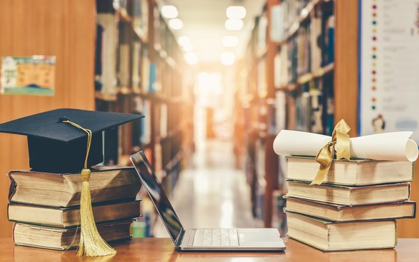 Hal ini dilakukan untuk memastikan bahwa semua orang di Indonesia memiliki kesempatan kuliah yang sama. Foto: detikcom - mimbarjumat.com