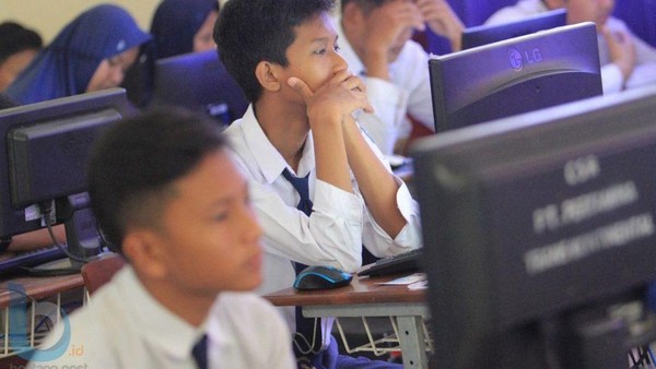 19 Januari hingga 28 Februari 2026 adalah tanggal pendaftaran Tes Kompetensi Akademik (TKA) untuk jenjang SMP. Foto: detikcom - mimbarjumat.com