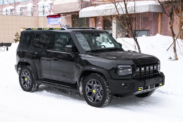 Di International Motor Show (IIMS) 2026 di Indonesia, yang berlangsung dari 4 hingga 15 Februari 2026 kemarin, Jetour T2 dinobatkan sebagai Favorit New Comer SUV dan Pilihan Mobil Teruji Terbaik. Foto: OLX - mimbarjumat.com