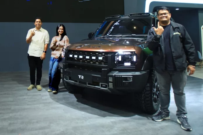Selama Indonesia International Motor Show (IIMS) 2026 di JIExpo Kemayoran, Jakarta, Jetour T2 menjadi mobil yang paling banyak diuji coba pengunjung. Foto: OLX - mimbarjumat.com