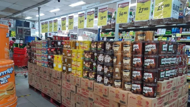 Superindo masih memiliki banyak promo yang menguntungkan konsumen, seperti diskon dan harga spesial untuk berbagai kebutuhan rumah dan pribadi untuk menyambut Imlek dan Ramadhan. Foto: Viva - mimbarjumat.com