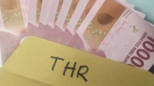 Anggaran tunjangan hari raya (THR) aparatur sipil negara (ASN) 2026 sebesar Rp55 triliun telah ditetapkan oleh pemerintah dan direncanakan untuk disalurkan sebelum Ramadan. Foto: Metro TV - mimbarjumat.com