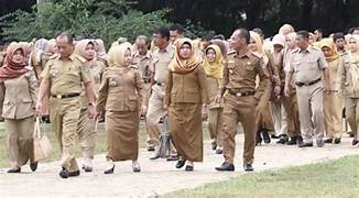 Pemerintah memastikan bahwa tunjangan hari raya (THR) bagi aparatur sipil negara (ASN), prajurit TNI, dan anggota Polri akan cair pada tahun 2026, dan THR ASN akan lebih besar daripada THR ASN pada tahun 2025. Foto: pasundanekspres.id - mimbarjumat.com