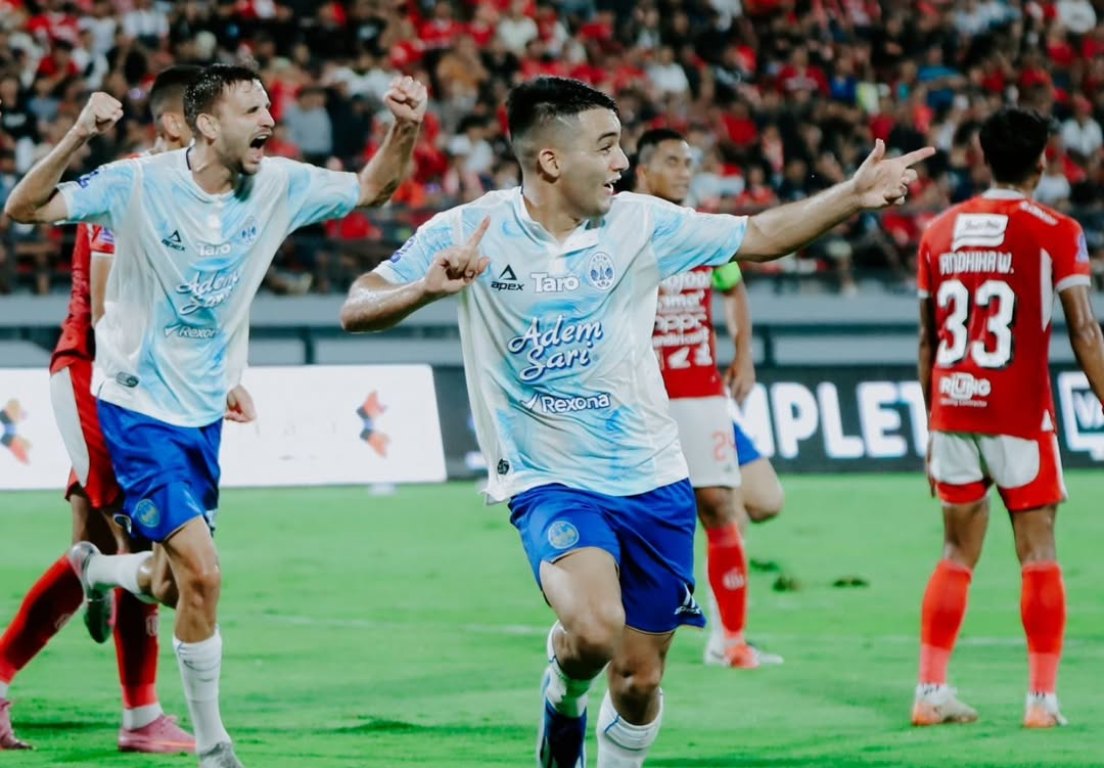 Hampir semua pemain tuan rumah PSIM Yogyakarta yang telah mengalami cedera berat telah kembali berlatih rutin dan siap untuk bermain dengan kekuatan penuh dalam pertandingan lanjutan BRI Super League 2025/2026 hari ini, Senin, 23 Februari 2026, pukul 20.30 WIB. Foto: bola.okezone.com - mimbarjumat.com