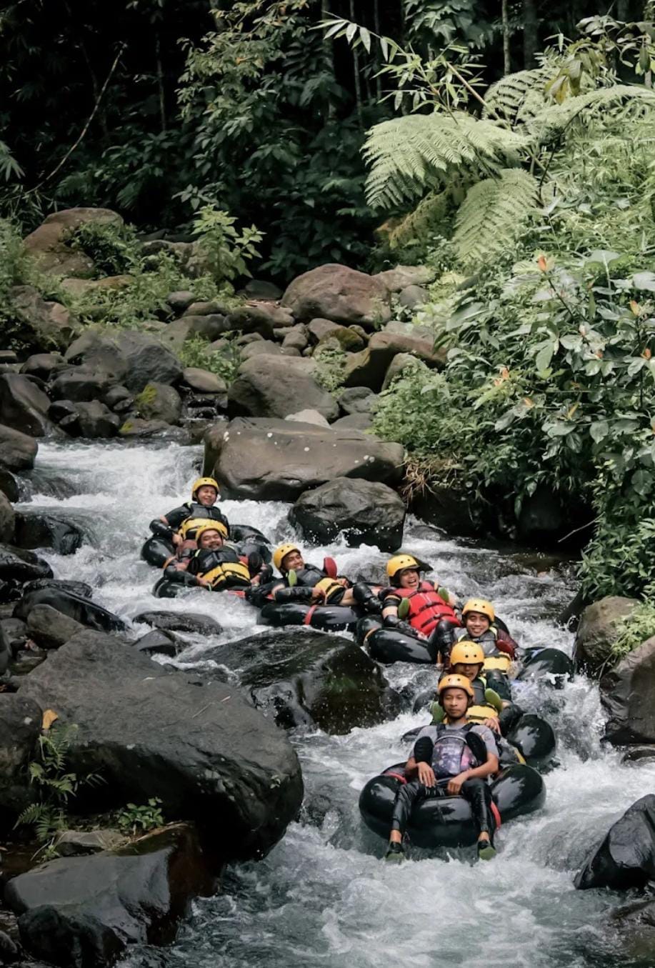 Cikadongdong river tubing