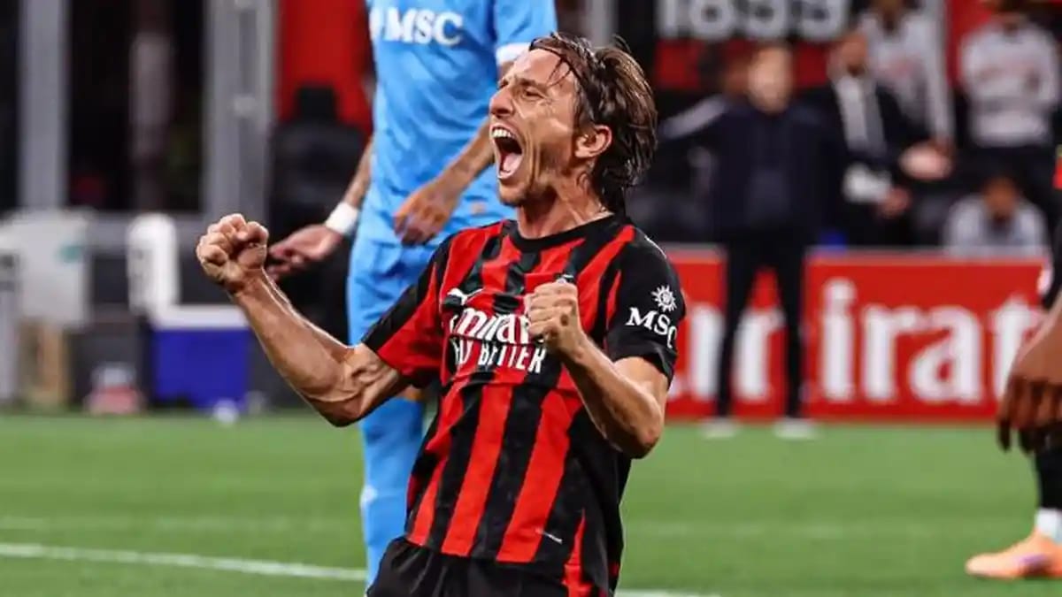 ‎Luka Modric Sukses Antarkan AC Milan Kalahkan Pisa di Pekan ke-25.*mimbarjumat.com/ist