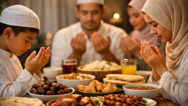 5 Bacaan Niat Buka Puasa Ramadan: Arab, Latin, dan Artinya. Foto: Istimewa - mimbarjumat.com
