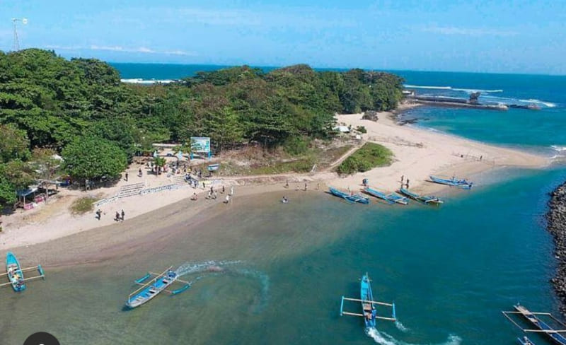 pantai santolo
