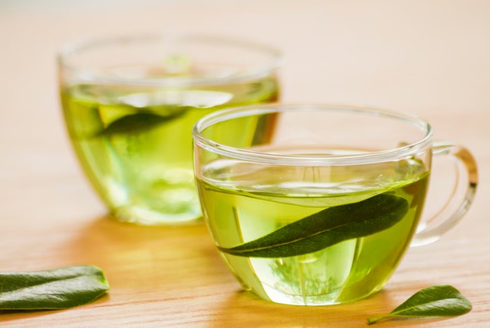 Rahasia Teh Hijau untuk Merawat Kesehatan Kulit Kepala Berminyak